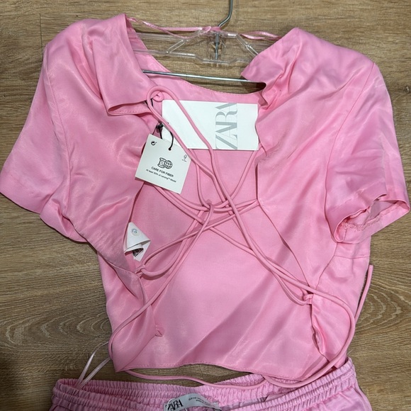 Zara Pink Silk Set - Picture 3 of 4
